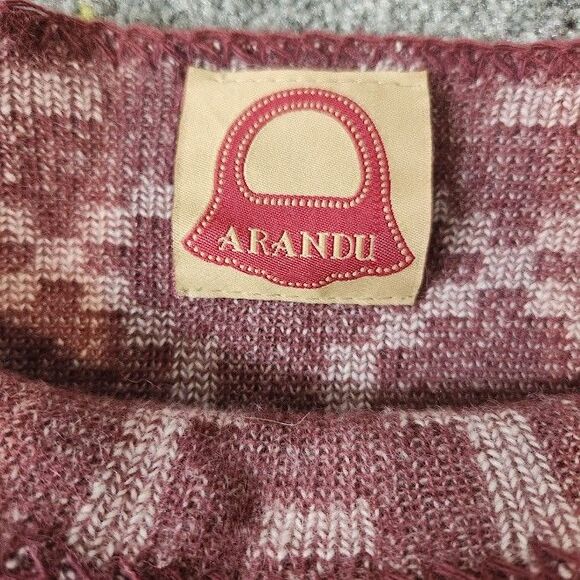 Womens Authentic Arandu Poncho Fringed Edges Maroon Geometric Design Size Large - Picture 2 of 7